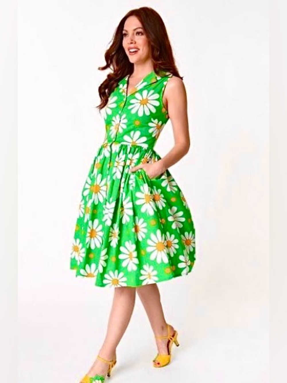 Banned Green Crazy Daisy Retro Size M